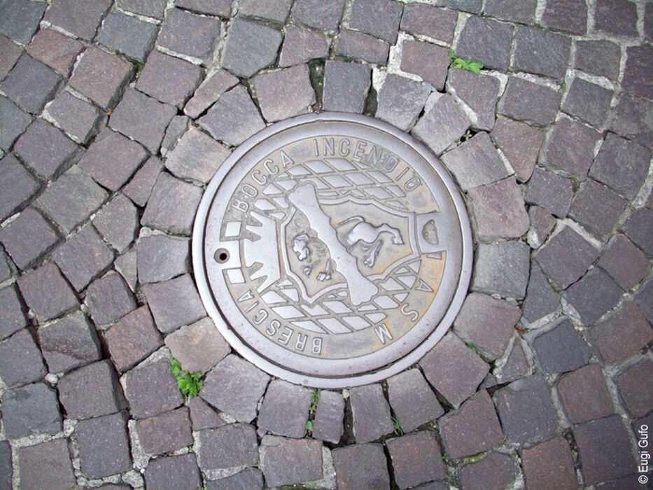 Speleologia Urbana: Tour alla Scoperta della Brescia Sotterranea Speleologia Urbana: Tour alla Scoperta della Brescia Sotterranea desktop picture