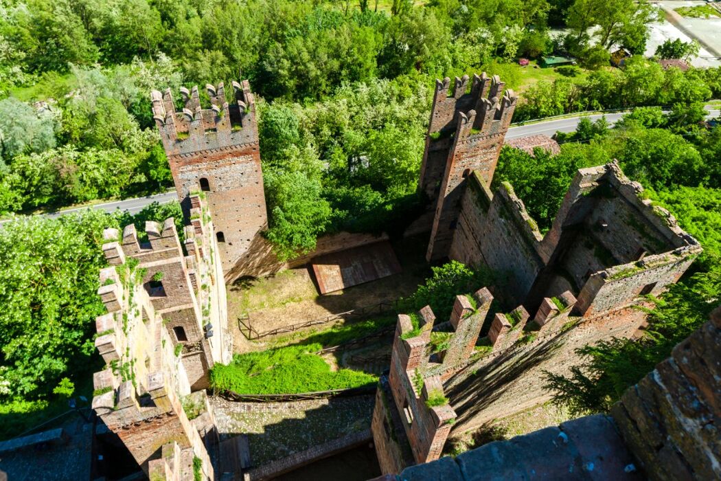 Castell'Arquato: Un Magico Percorso nel Medioevo Castell'Arquato: Un Magico Percorso nel Medioevo desktop picture