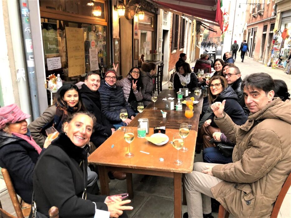 Bacaro Tour a Santa Croce e San Polo: immersione nei Sapori Veneziani Bacaro Tour a Santa Croce e San Polo: immersione nei Sapori Veneziani desktop picture