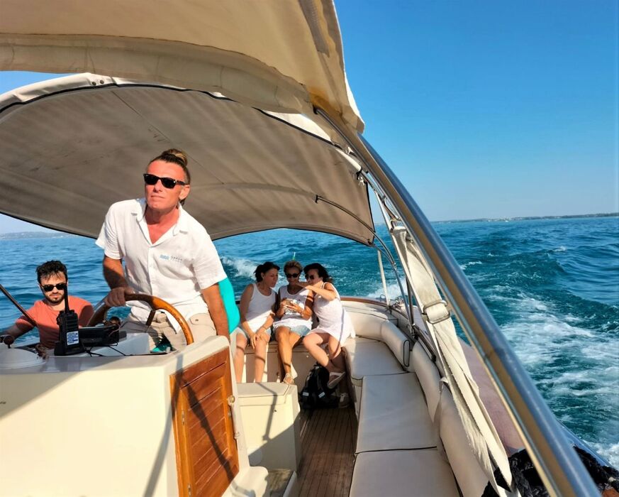 Tour in Motoscafo e a Piedi di Sirmione: La Perla del Garda Tour in Motoscafo e a Piedi di Sirmione: La Perla del Garda desktop picture