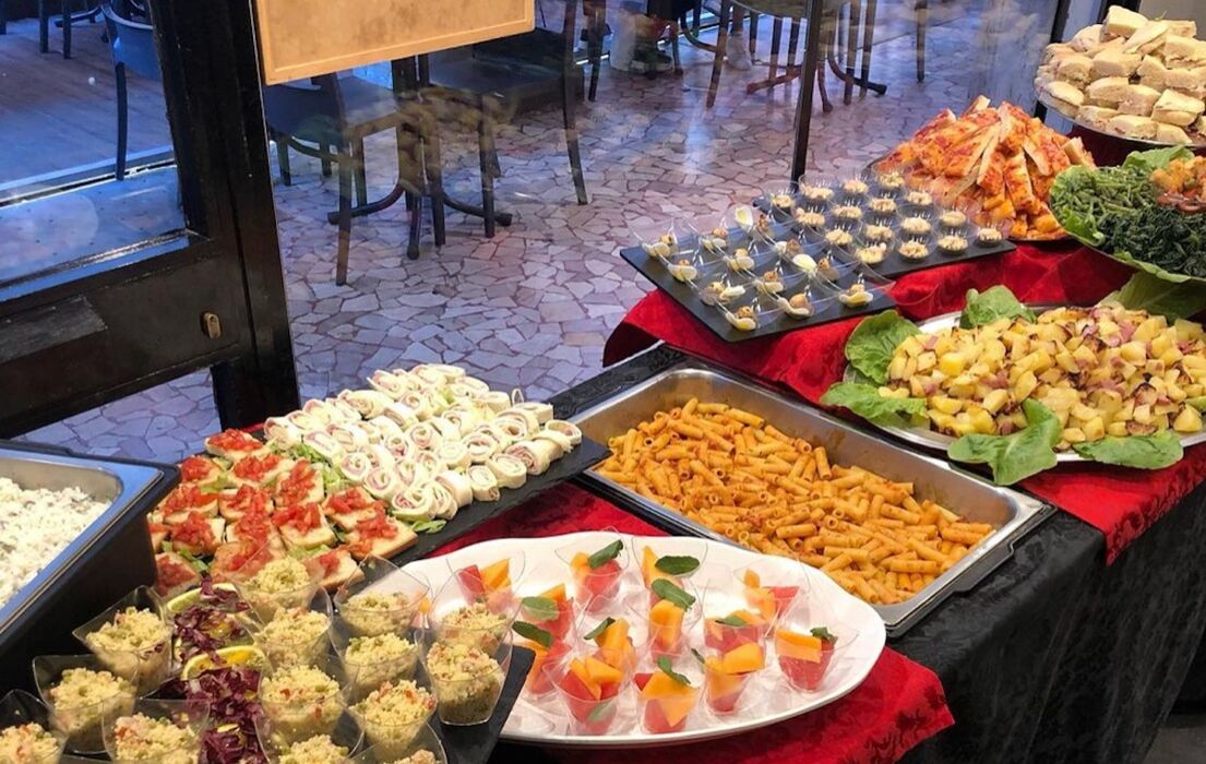 Aperitivo Meeters al Neaera Lounge Bar di Bologna Aperitivo Meeters al Neaera Lounge Bar di Bologna desktop picture