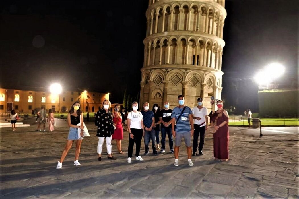 Tour Guidato in Piazza dei Miracoli: Simboli e Allegorie Tour Guidato in Piazza dei Miracoli: Simboli e Allegorie desktop picture