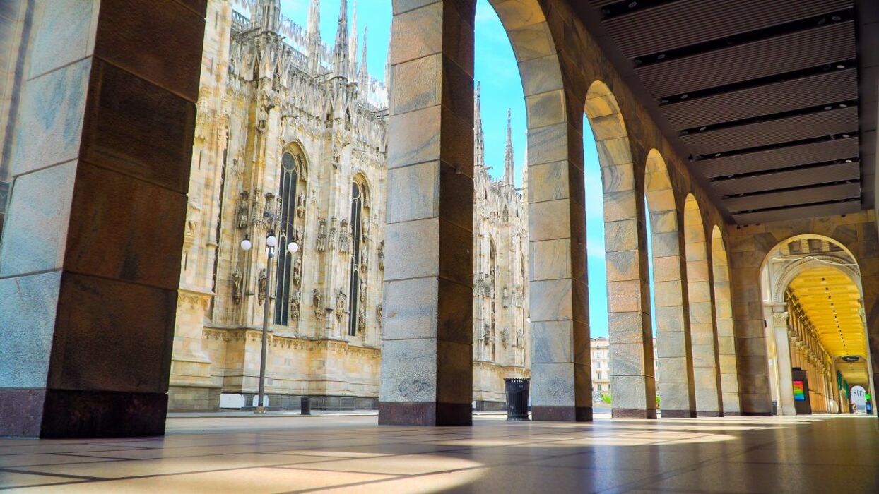 Le Storie Insolite di Milano: Un Tour attraverso l’Arredo Urbano Le Storie Insolite di Milano: Un Tour attraverso l’Arredo Urbano desktop picture
