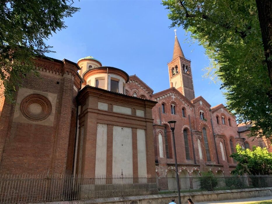 Milano Città d’Acqua e di Contrasti: Tour tra Navigli e Street Art Milano Città d’Acqua e di Contrasti: Tour tra Navigli e Street Art desktop picture