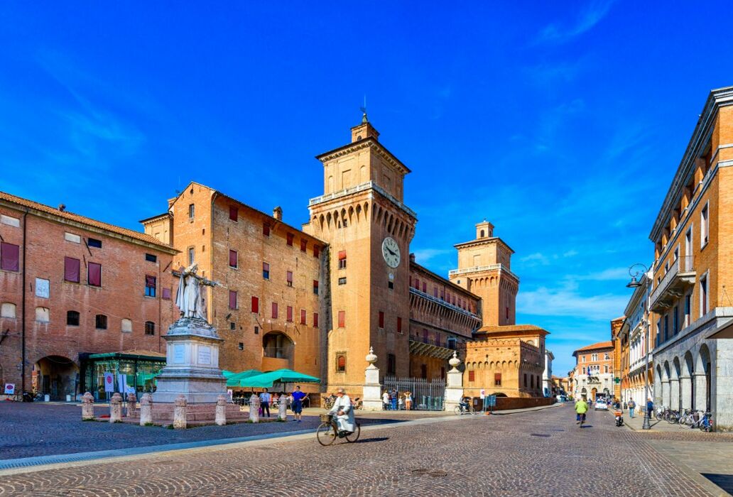 Una Passeggiata nella storia: la Ferrara Medievale Una Passeggiata nella storia: la Ferrara Medievale desktop picture