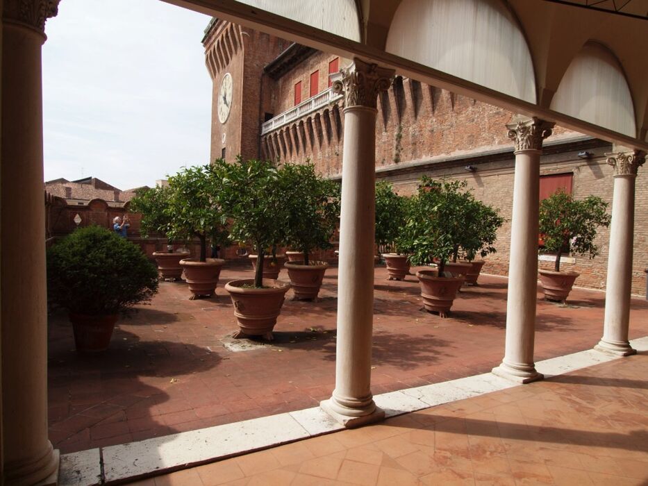 Una Passeggiata nella storia: la Ferrara Medievale Una Passeggiata nella storia: la Ferrara Medievale desktop picture