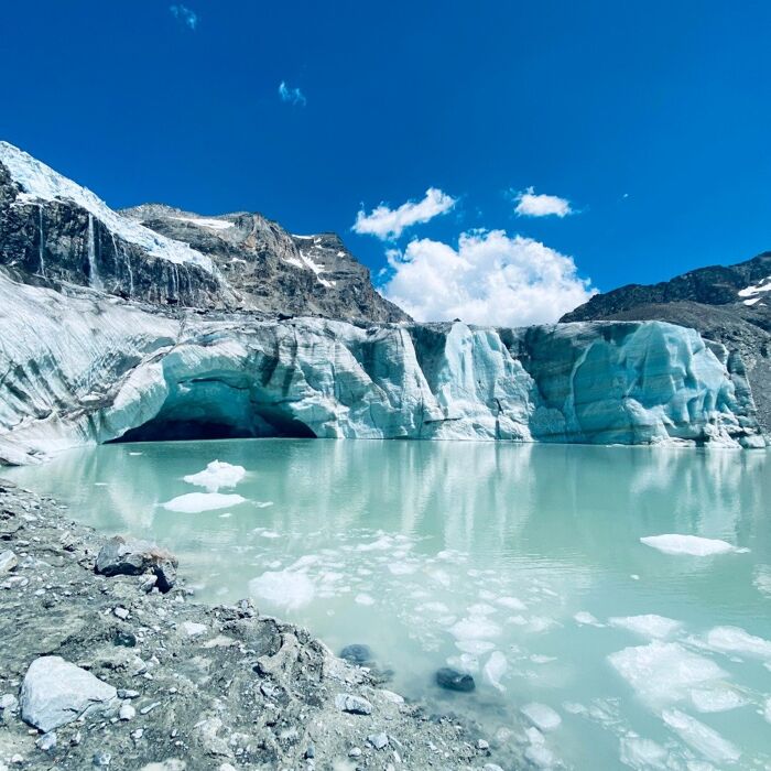Trekking di Gruppo al Ghiacciaio Fellaria Trekking di Gruppo al Ghiacciaio Fellaria desktop picture