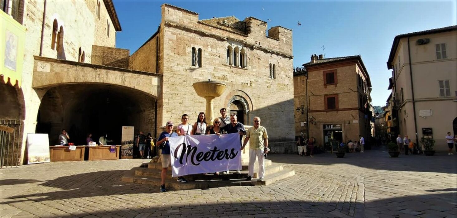 Passeggiata a Bevagna con Degustazione di Vini Umbri Passeggiata a Bevagna con Degustazione di Vini Umbri desktop picture