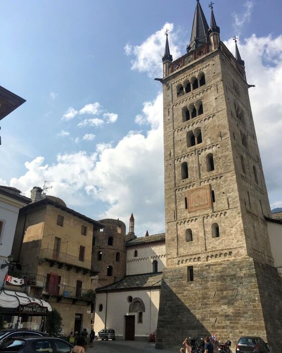 Passeggiata guidata alla scoperta di Susa "Porta d'Italia" Passeggiata guidata alla scoperta di Susa "Porta d'Italia" desktop picture