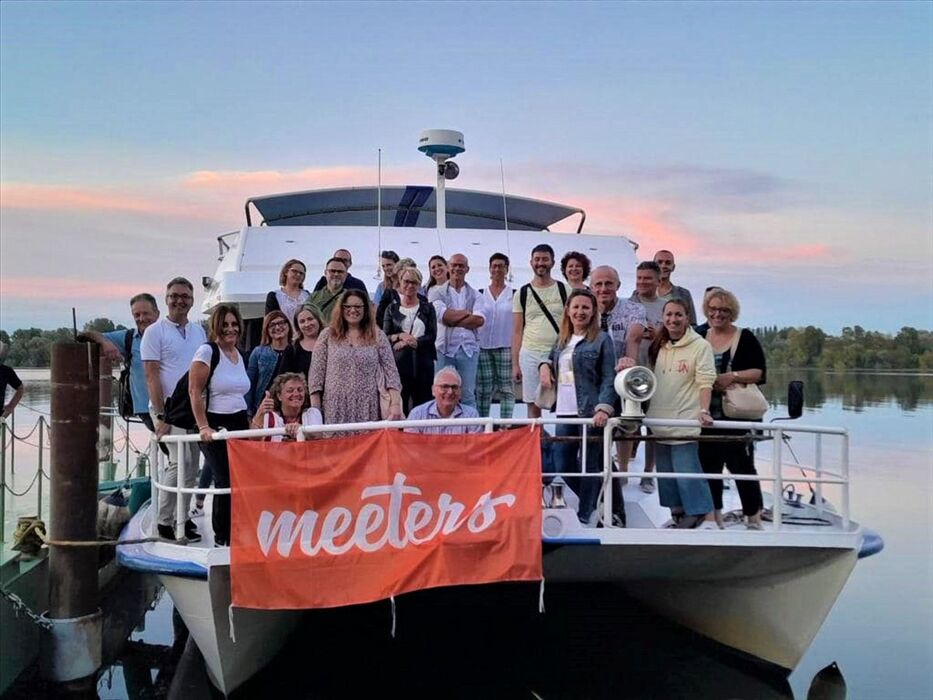 Mantova al Tramonto: Tour in Battello e Visita Guidata Inclusi Mantova al Tramonto: Tour in Battello e Visita Guidata Inclusi desktop picture