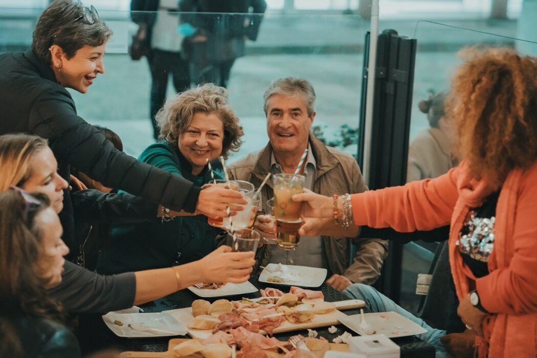 Aperitivo Meeters nel Cuore di Milano a Brera Aperitivo Meeters nel Cuore di Milano a Brera desktop picture