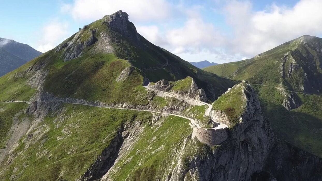 Trekking lungo la Via del Sale: tra panorami e antiche fortificazioni Trekking lungo la Via del Sale: tra panorami e antiche fortificazioni desktop picture