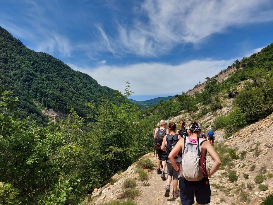 In Val Pessola: escursione nella Collina Parmense In Val Pessola: escursione nella Collina Parmense desktop picture