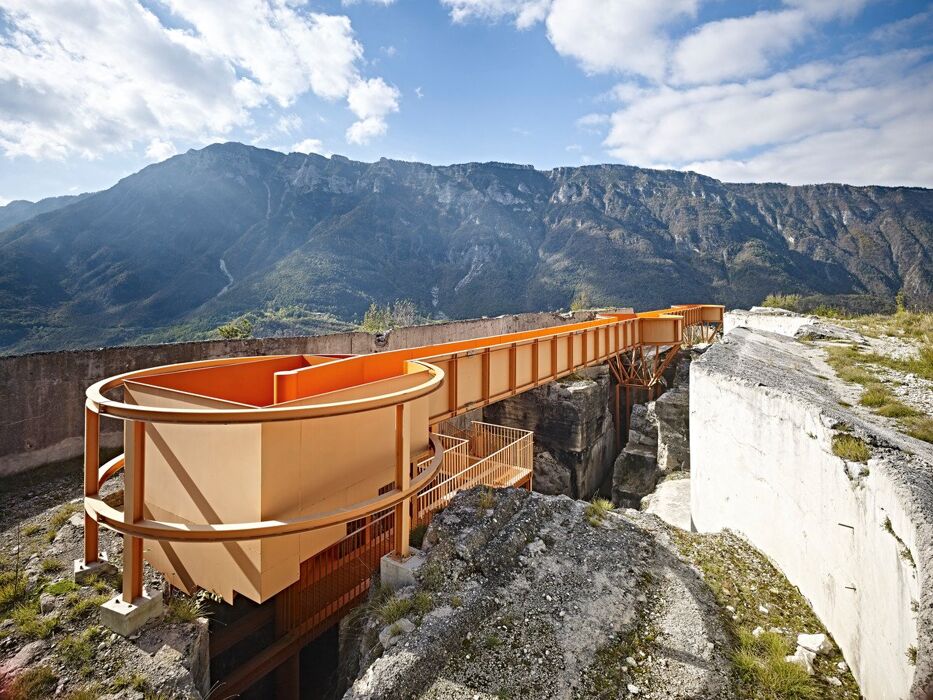 Vallarsa: Un Trekking nella Storia e nei Sapori Locali Vallarsa: Un Trekking nella Storia e nei Sapori Locali desktop picture