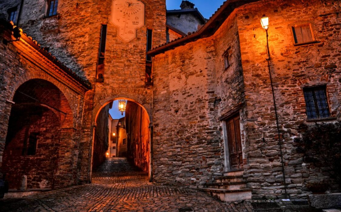 ⭐️Notte di San Lorenzo: Passeggiata e Cena Sotto le Stelle del Monferrato⭐️ ⭐️Notte di San Lorenzo: Passeggiata e Cena Sotto le Stelle del Monferrato⭐️ desktop picture