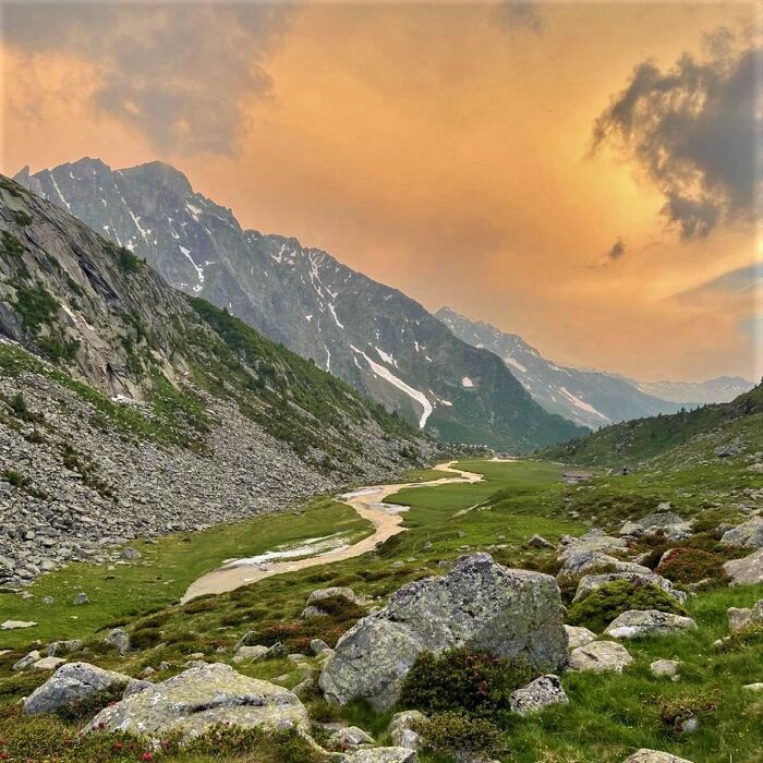 ⭐️Notte di San Lorenzo: Camminata tra Archeologia e Leggende della Valsaviore⭐️ ⭐️Notte di San Lorenzo: Camminata tra Archeologia e Leggende della Valsaviore⭐️ desktop picture