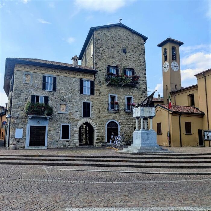 Passeggiata a Imbersago: il Paesino affacciato sull’Adda Passeggiata a Imbersago: il Paesino affacciato sull’Adda desktop picture