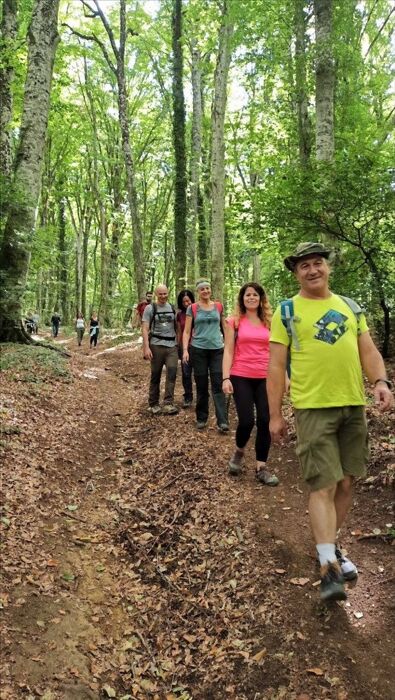 Escursione sul Monte Venere fino al Nascondiglio del Diavolo Escursione sul Monte Venere fino al Nascondiglio del Diavolo desktop picture