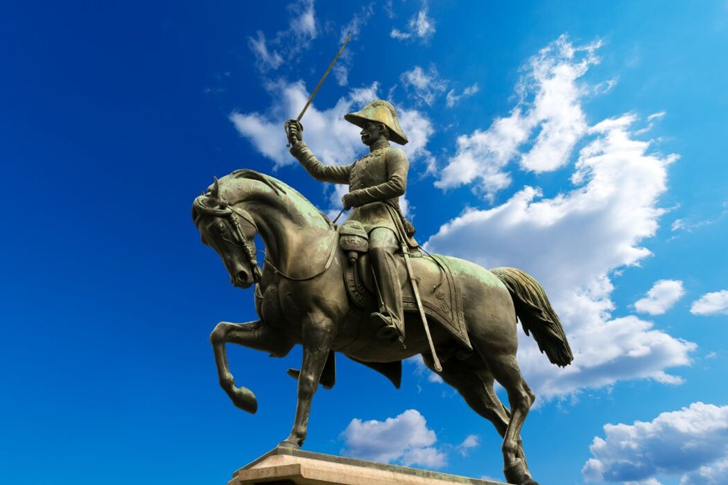 Torino e la Diplomazia Risorgimentale: Una Passeggiata nell'800 Torino e la Diplomazia Risorgimentale: Una Passeggiata nell'800 desktop picture