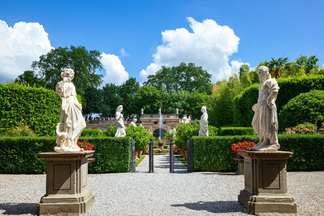 Lucca Barocca: Visita guidata a Palazzo Pfanner Lucca Barocca: Visita guidata a Palazzo Pfanner desktop picture