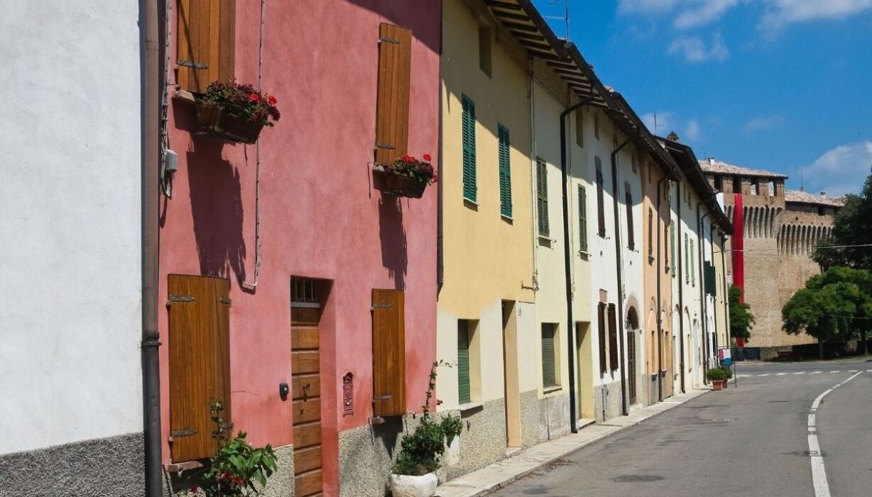 Camminata tra i Borghi Medievali di Montecchio Emilia con Pizzata Camminata tra i Borghi Medievali di Montecchio Emilia con Pizzata desktop picture