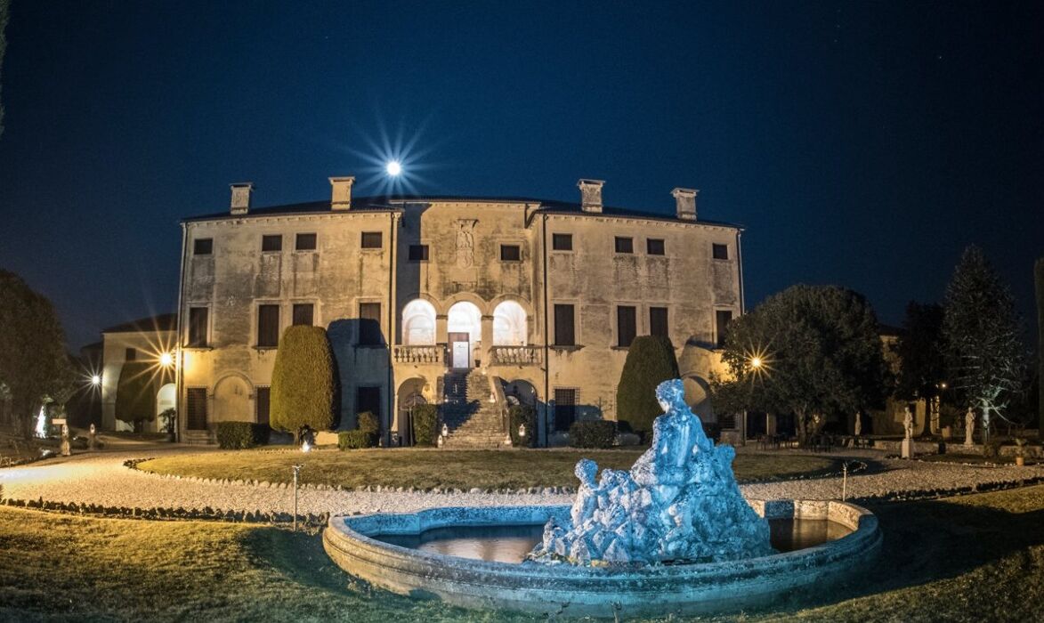 Halloween in Villa Malinverni: la Notte delle Streghe Halloween in Villa Malinverni: la Notte delle Streghe desktop picture