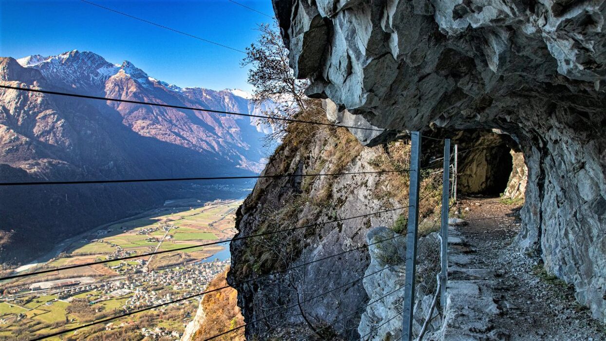 Lungo i Sentieri del Tracciolino: Un’Esperienza Tutta da Vivere Lungo i Sentieri del Tracciolino: Un’Esperienza Tutta da Vivere desktop picture