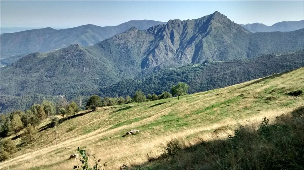 Da Mezzenile all'Alpe Belvedere: Panoramica sulle Valli di Lanzo Da Mezzenile all'Alpe Belvedere: Panoramica sulle Valli di Lanzo desktop picture
