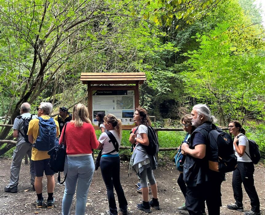 Fontana Tempesta: passeggiata con degustazione alle porte di Roma Fontana Tempesta: passeggiata con degustazione alle porte di Roma desktop picture