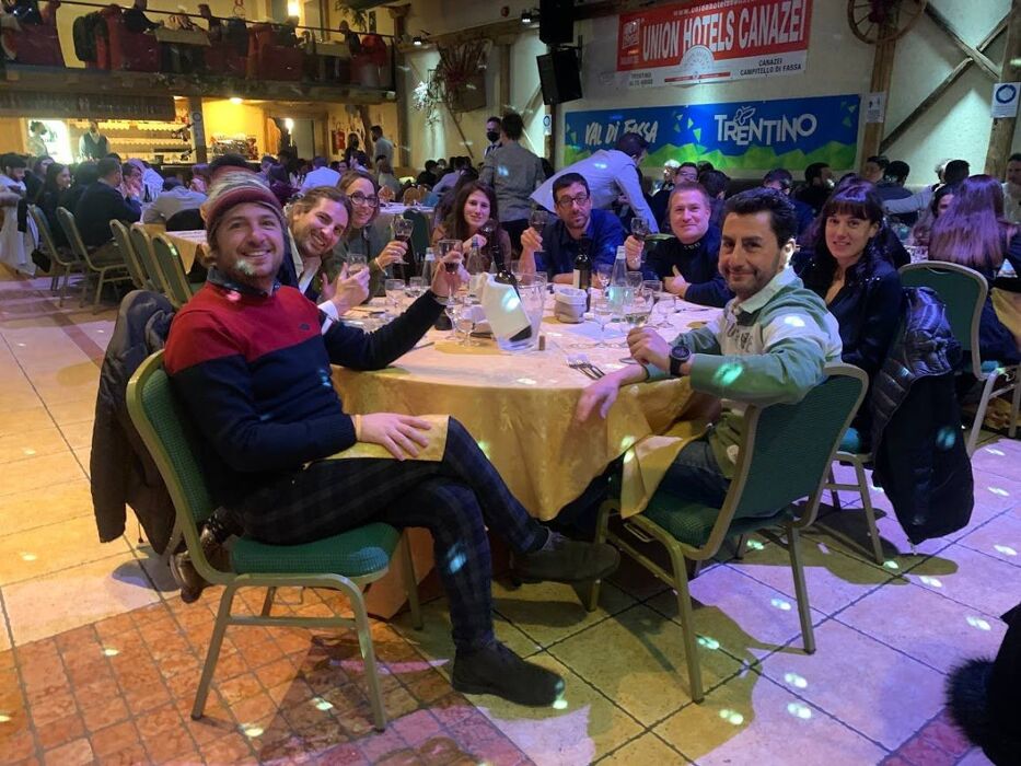 Epifania sugli sci tra le Dolomiti Epifania sugli sci tra le Dolomiti desktop picture