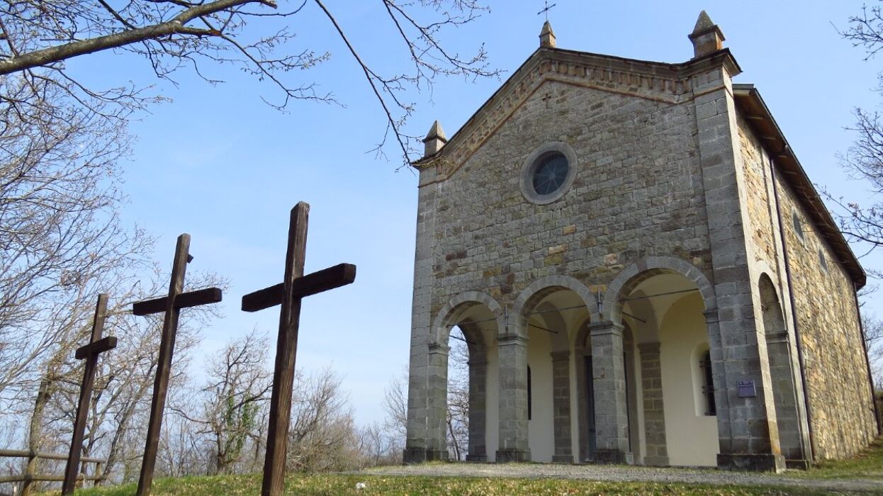 Le Pietre del Diavolo: Trekking sui Colli Modenesi Le Pietre del Diavolo: Trekking sui Colli Modenesi desktop picture