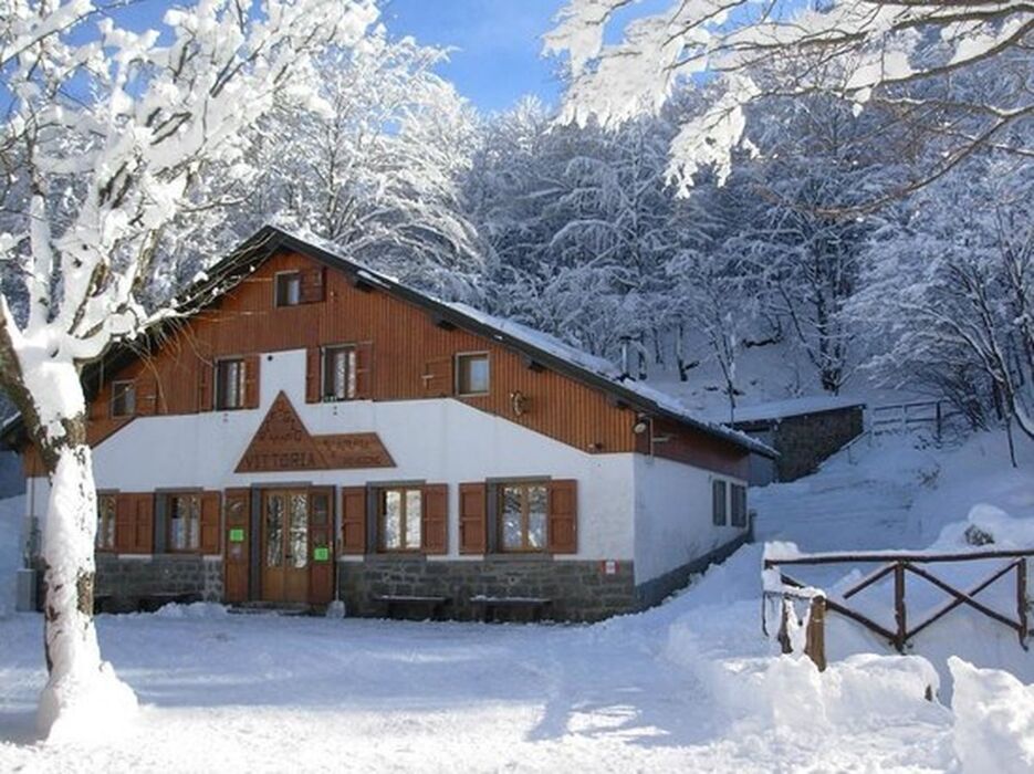 Ciaspolata al Lago Santo Modenese (Ciaspole Incluse) Ciaspolata al Lago Santo Modenese (Ciaspole Incluse) desktop picture