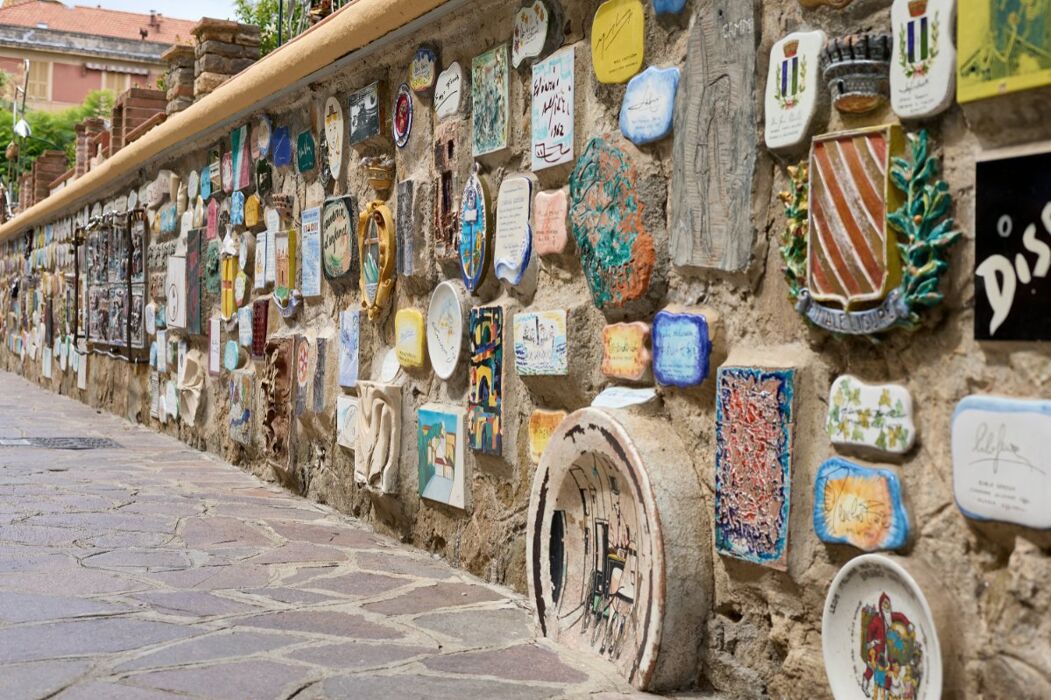 Escursione sulla Via Romana: Da Albenga ad Alassio Escursione sulla Via Romana: Da Albenga ad Alassio desktop picture