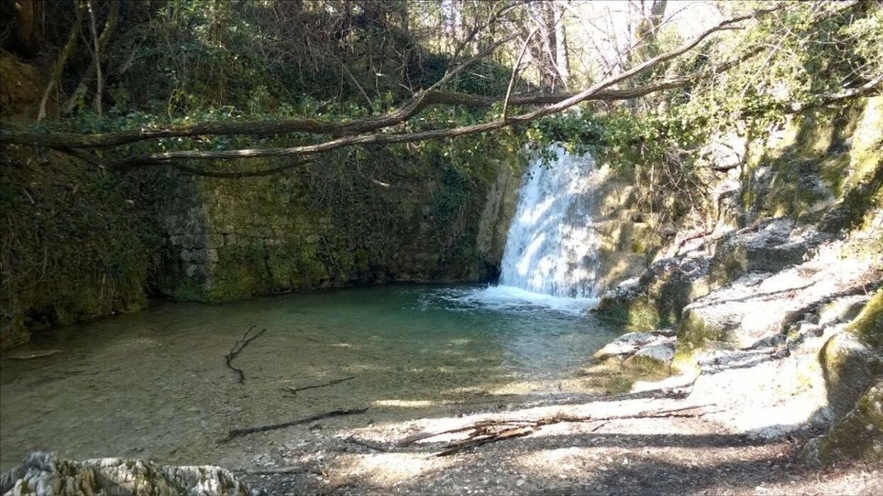 Inedita Escursione a Ontignano: La Valle del Sambre Inedita Escursione a Ontignano: La Valle del Sambre desktop picture