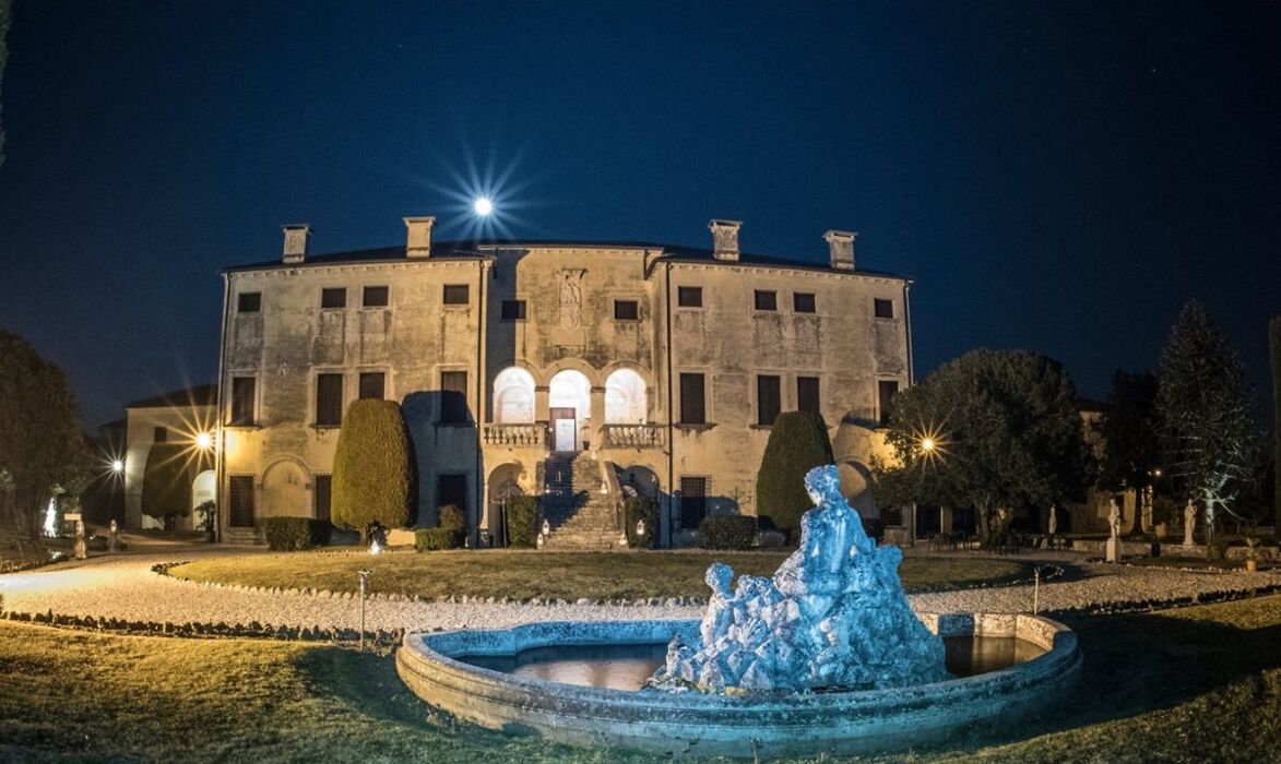 Capodanno 2023 in Villa Godi Malinverni con pernottamento presso lo Sweet Hotel 4* e giro a Marostica Capodanno 2023 in Villa Godi Malinverni con pernottamento presso lo Sweet Hotel 4* e giro a Marostica desktop picture