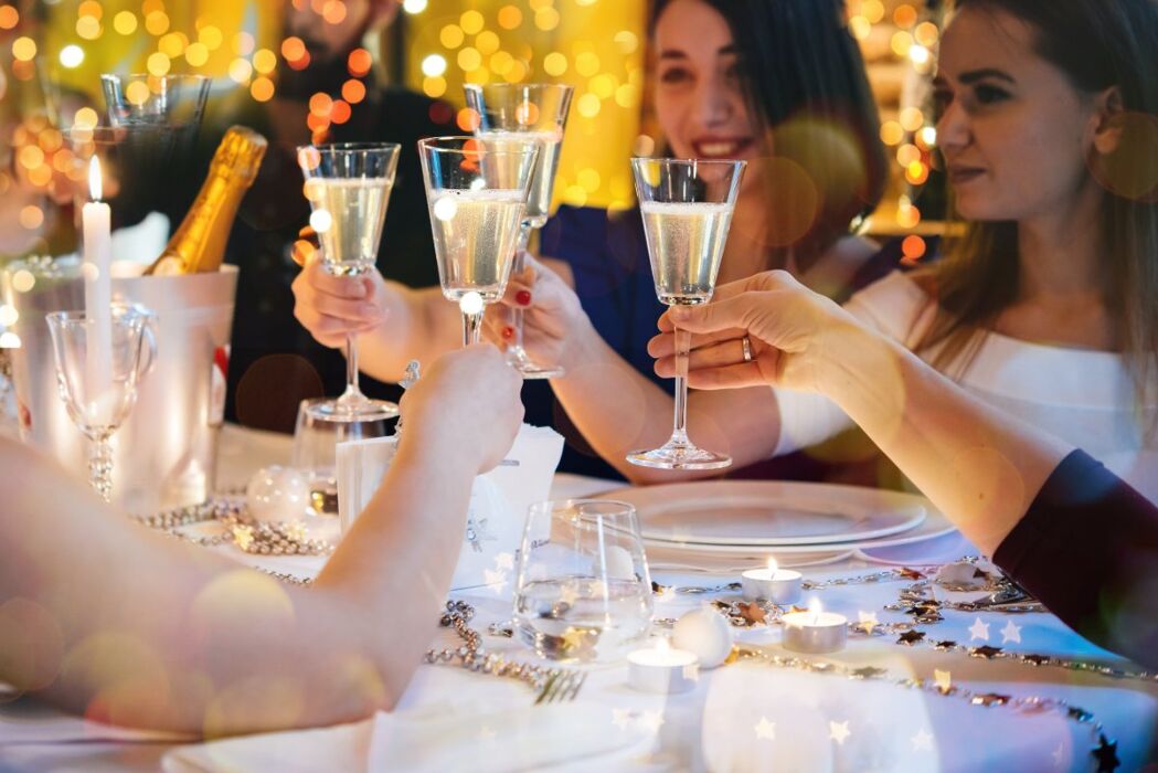 Cenone di Capodanno a Varese tra Musica, Balli e Karaoke Cenone di Capodanno a Varese tra Musica, Balli e Karaoke desktop picture