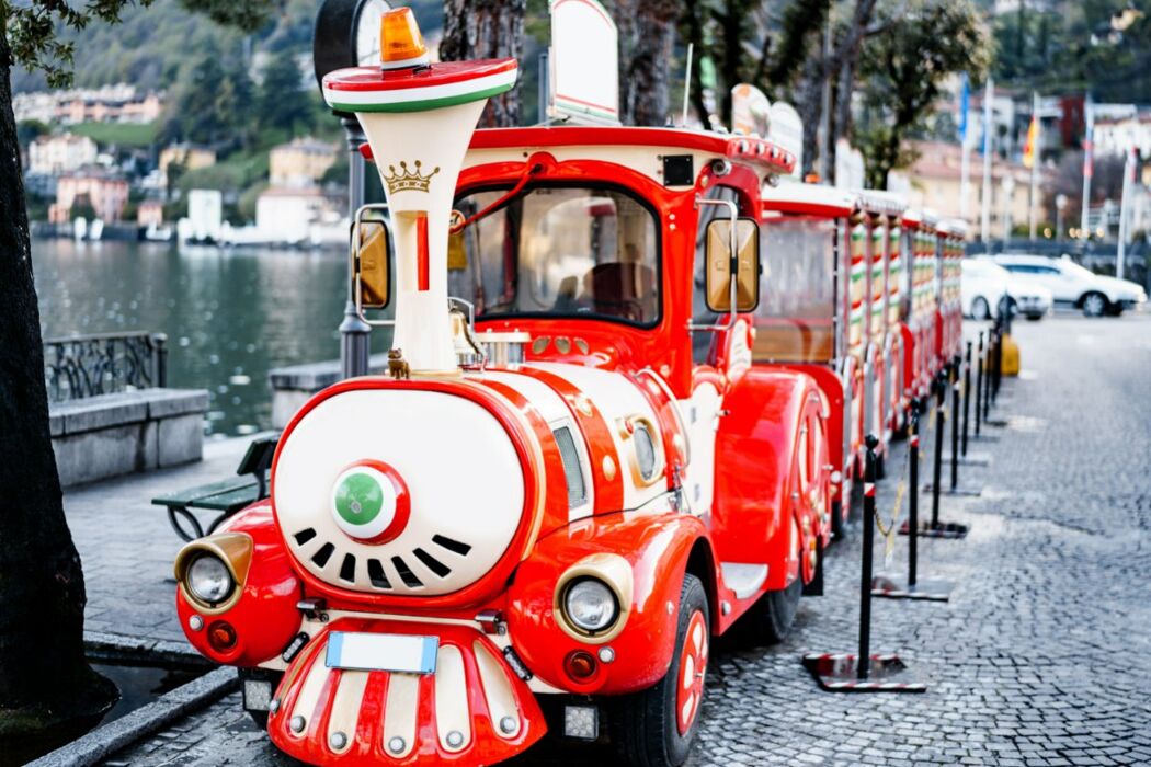 Tour a Mantova nella magia del Natale: Teatri, Mercatini e il Trenino Rosso Tour a Mantova nella magia del Natale: Teatri, Mercatini e il Trenino Rosso desktop picture