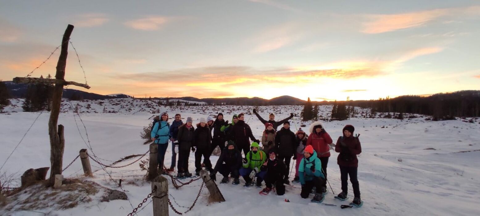 Altopiano dei Sette Comuni: Ciaspolata e Giro in Motoslitta Altopiano dei Sette Comuni: Ciaspolata e Giro in Motoslitta desktop picture