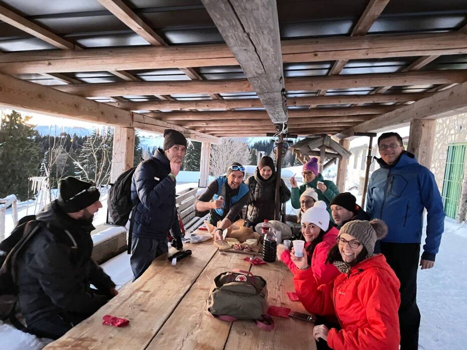 Altopiano dei Sette Comuni: Ciaspolata e Giro in Motoslitta Altopiano dei Sette Comuni: Ciaspolata e Giro in Motoslitta desktop picture