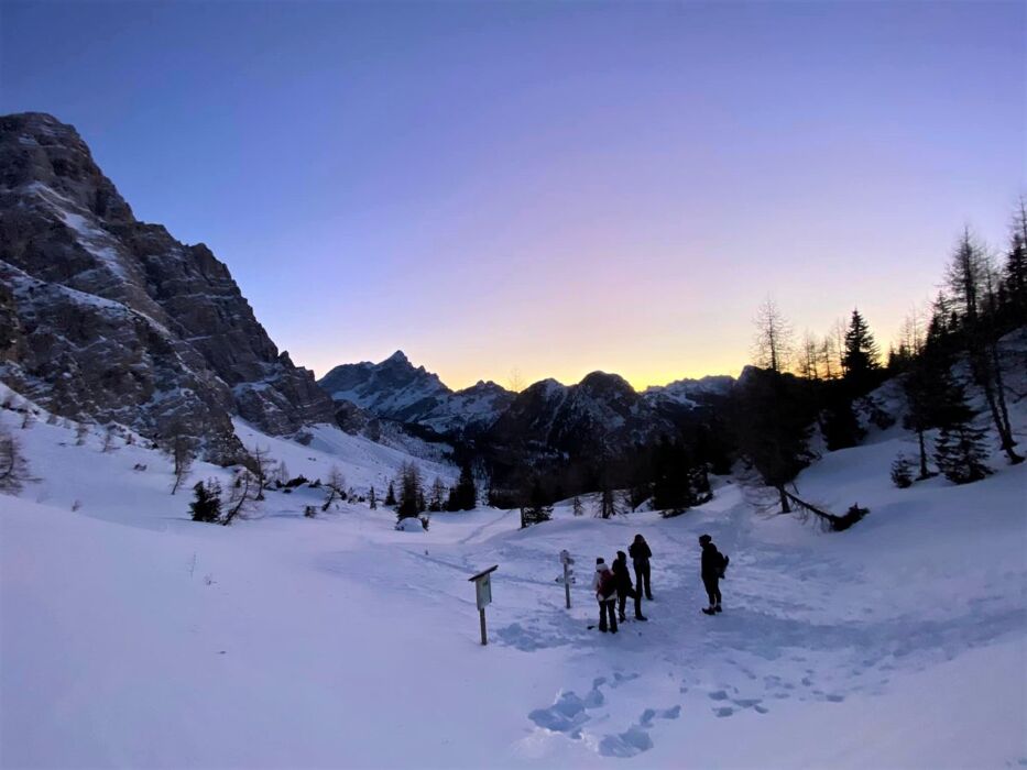 Ciaspolata Panoramica con Cena in Rifugio al Monte Pelmo Ciaspolata Panoramica con Cena in Rifugio al Monte Pelmo desktop picture