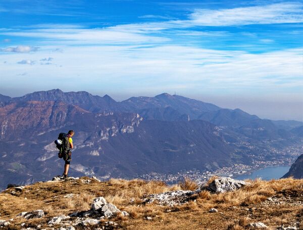 Event card Il Sentiero Elvezio: Trekking alle pendici del Monte Moregallo cover image