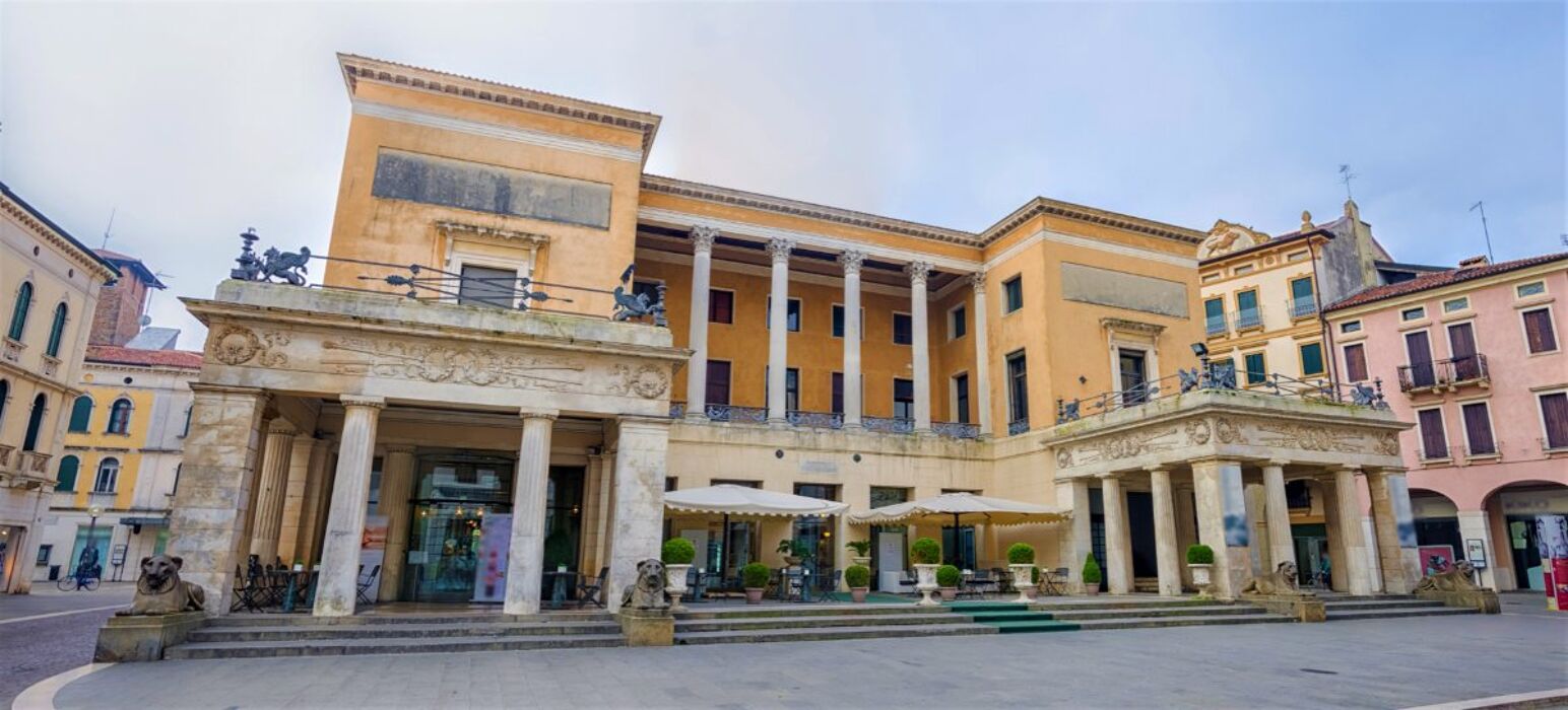 Il Caffè Pedrocchi: Visita Guidata con Degustazione Finale Il Caffè Pedrocchi: Visita Guidata con Degustazione Finale desktop picture