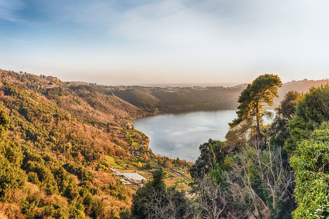 Trekking all’Eremo di San Michele con vista sul Lago di Nemi Trekking all’Eremo di San Michele con vista sul Lago di Nemi desktop picture