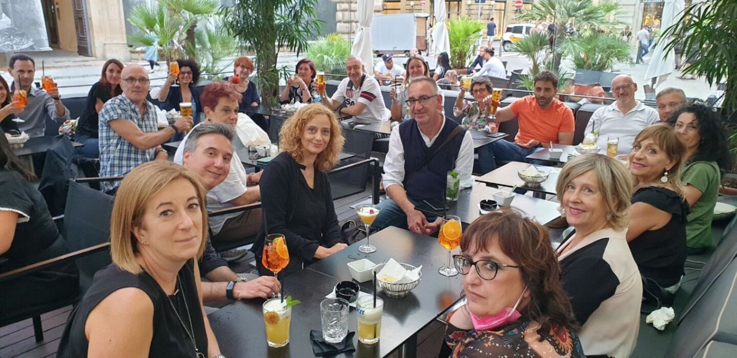 Aperitivo nel cuore di Milano a Brera Aperitivo nel cuore di Milano a Brera desktop picture