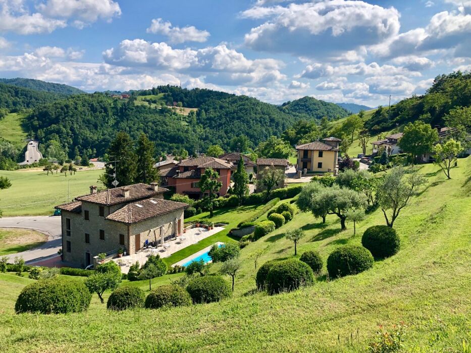 Trekking nella Valle del Rio Tassobbio Trekking nella Valle del Rio Tassobbio desktop picture