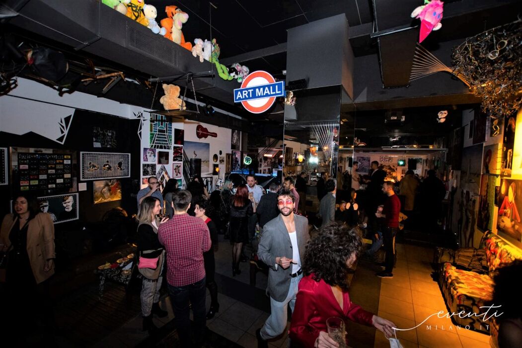 Meeters & Eventi Milano: Festa tra Arte e Musica all'Art Mall Meeters & Eventi Milano: Festa tra Arte e Musica all'Art Mall desktop picture