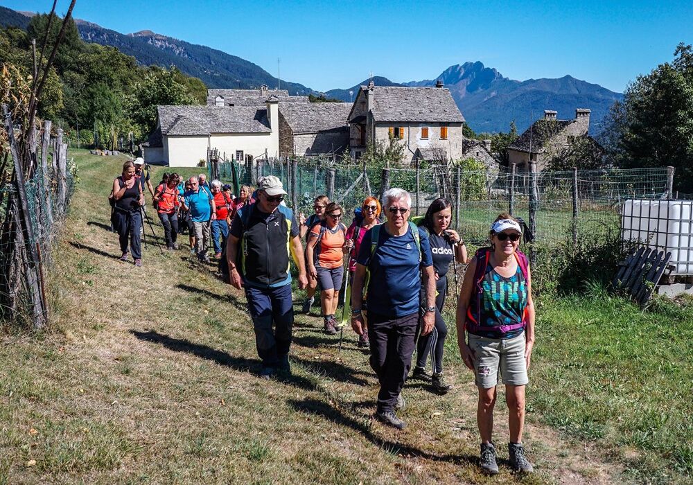 Trekking nella suggestiva Valle dei Pittori Trekking nella suggestiva Valle dei Pittori desktop picture