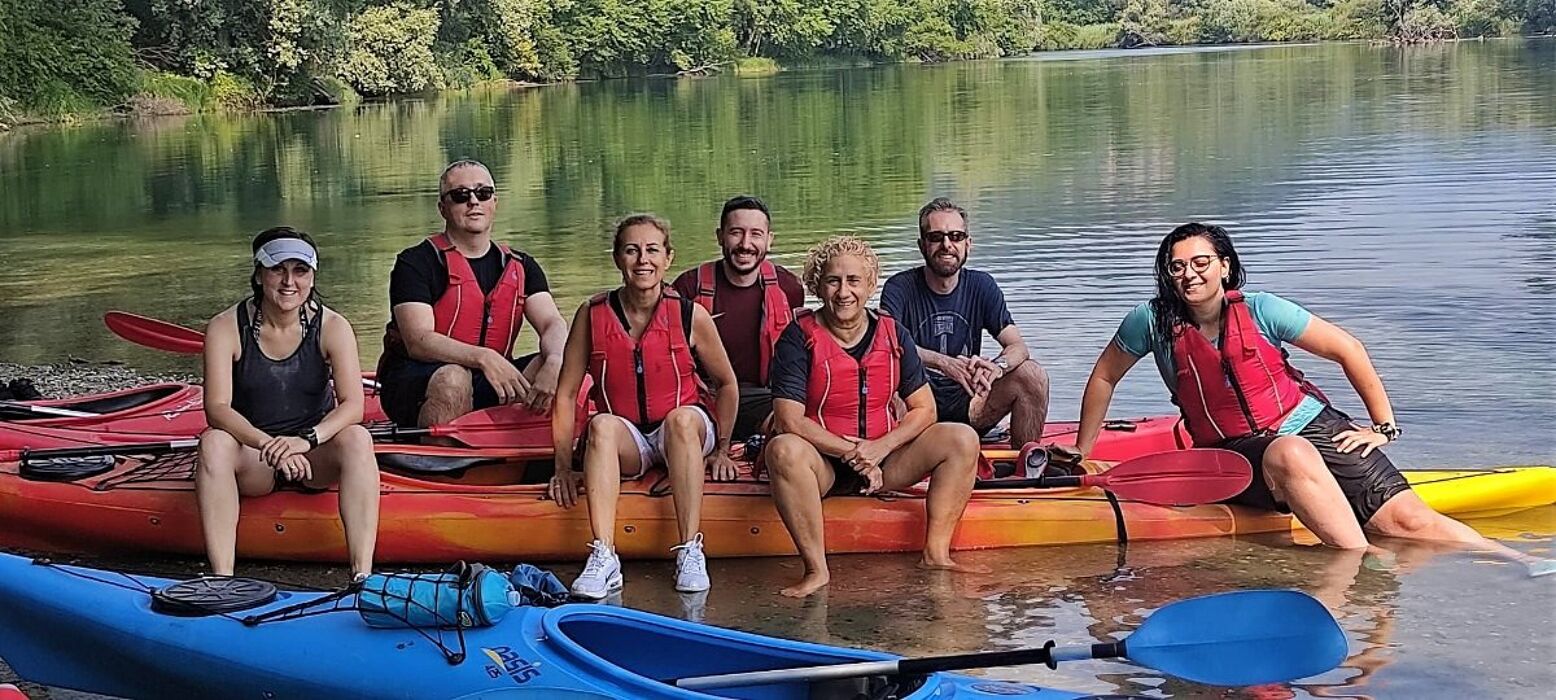 Entusiasmante Tour in Kayak sul Fiume Adda Entusiasmante Tour in Kayak sul Fiume Adda desktop picture