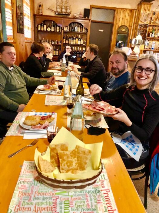 Trekking serale tra i borghi dell'Appennino Reggiano Trekking serale tra i borghi dell'Appennino Reggiano desktop picture