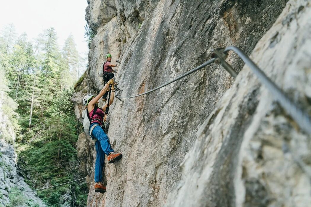 Via Ferrata in Val di Sole: Emozioni e Adrenalina ad Alta Quota Via Ferrata in Val di Sole: Emozioni e Adrenalina ad Alta Quota desktop picture